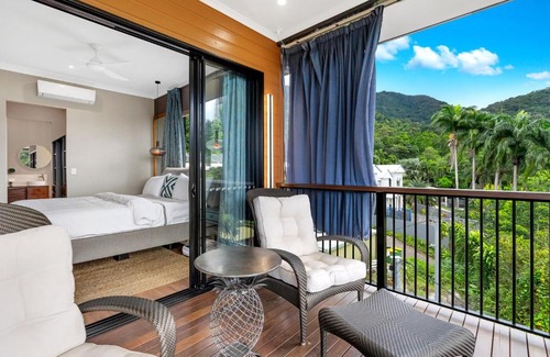 Bayview Heights House | Belmont