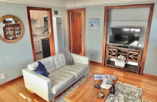 Belmont Heights Apartment | Belmont Boutique | Dream Retreat for 2