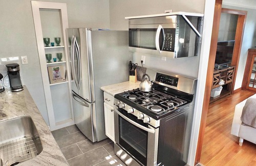 Belmont Heights Apartment | Belmont Boutique | Dream Retreat for 2