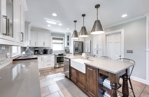 Belmont - Hillsboro House | Belmont Family Home: Walk to Park, restaurants, 10 min Downtown- Ideal Location!