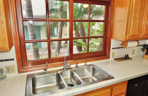 Belmont Heights House | Belmont Heights Retreat Stunning Gardens