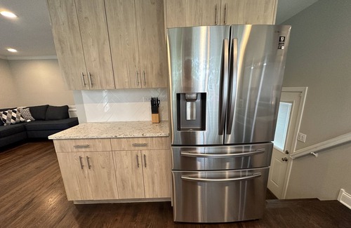 Ellsworth House | Belmont Heights SFH Oasis