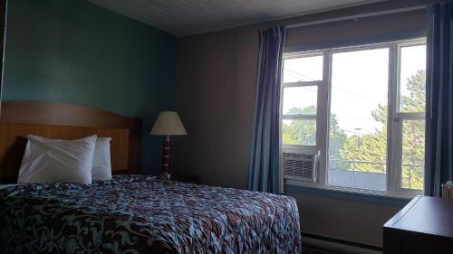 Sudbury Hotel | Belmont Inn