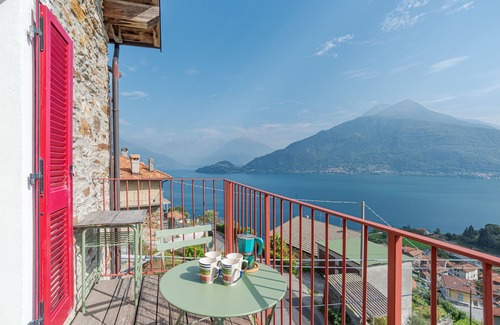 Calozzo Apartment | Belmonte Balcone, Pianello del Lario, Italy