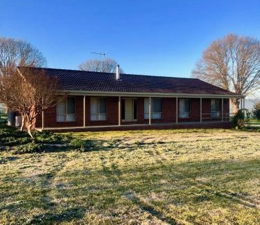 East Wangaratta Cabin | Beltie Park Homestead