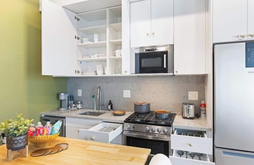Midtown Apartment | Beltline Lux Loft