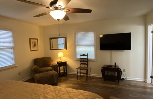 Greeneville Other | Belton Retreat - farm in the foothills of the Smokies