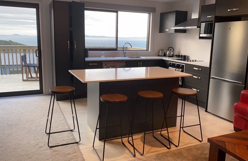 Cable Bay House | Belvedere Amazing views