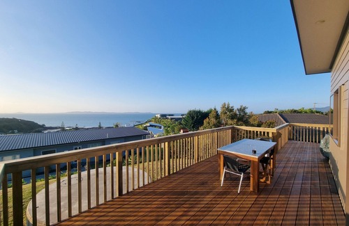Cable Bay House | Belvedere Amazing views