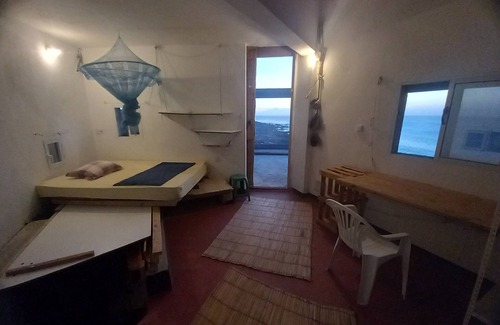 Santiago Bed & Breakfast | Belvedere room by the sea