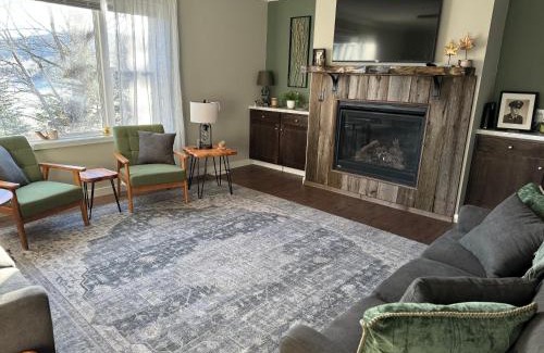 Green Mountains House | Belvidere Mountain Vista Home by Long Trail, Jay Peak, Smuggs