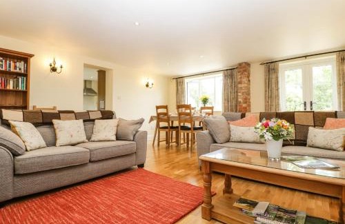 Sturminster Newton House | Belview Cottage