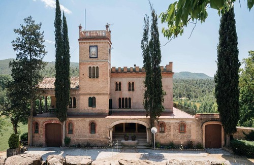 Castellnou de Bages Villa | Belvilla by OYO La vila ArgenÃ§ola
