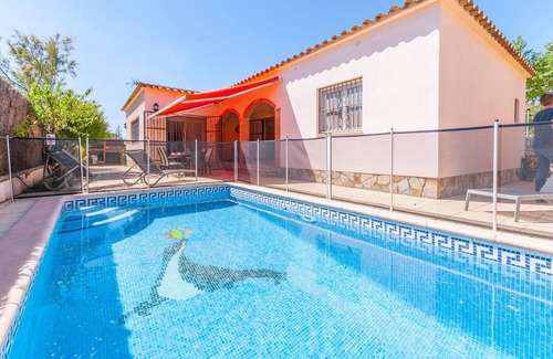 Sant Pere Pescador Villa | Belvilla by OYO Capella 34