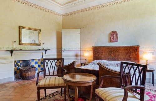 Centofinestre Apartment | Belvilla by OYO Carradori - Villa Centofinestre
