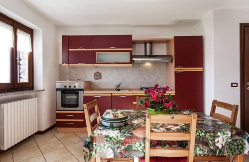 Netro Apartment | Belvilla by OYO Cascina Paola
