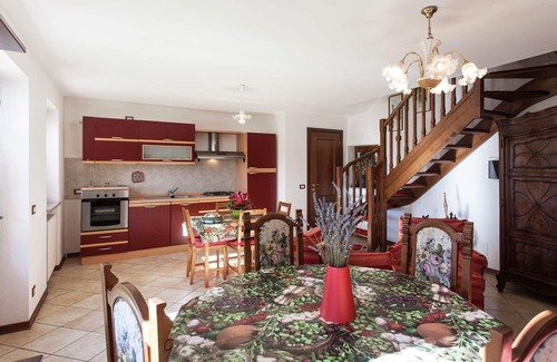 Netro Apartment | Belvilla by OYO Cascina Paola