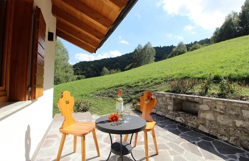 Fonzaso Ski Chalet | Belvilla by OYO Casera Pantonio