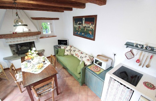 Belluno House | Belvilla by OYO casetta delle rose