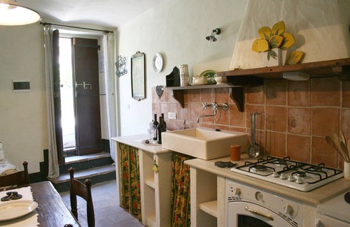 Ombra-Ronchiesa Apartment | Belvilla by OYO Gelsomino