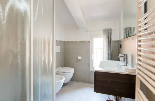 Ostra Vetere House | Belvilla by OYO Montenovo Villa