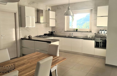 Leonforte House | Belvilla by OYO Villa Leonforte