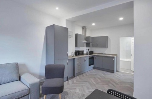 Crewe Apartment | Belvilla Crewe City Centre Hotel | Standard Twin