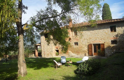 Poggiolo House | Belvilla by OYO Holiday Home with Garden and Pool