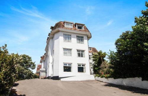 Bournemouth City Centre Hotel | Belvilla Russel Court Hotel Bournemouth Central