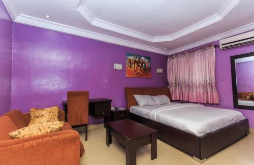 Alimosho Hotel | BEN AUTO Hotel