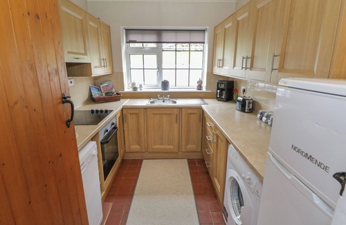 Oughterard Cottage | BEN BRACK, pet friendly, with open fire in Oughterard, County Galway