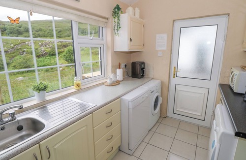Oughterard Cottage | BEN GOWER, pet friendly, with open fire in Oughterard, County Galway