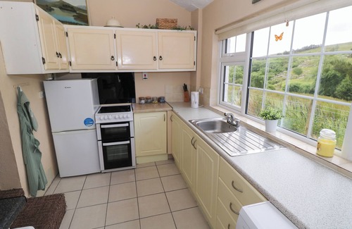 Oughterard Cottage | BEN GOWER, pet friendly, with open fire in Oughterard, County Galway