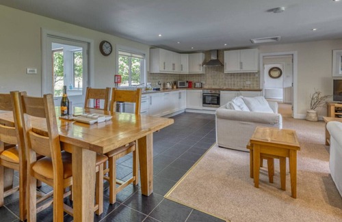 Loch Tay Cabin | Ben Lawers Rest Cabin - Hot Tub & Loch Tay Vistas