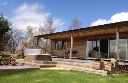 Loch Tay Cabin | Ben Lawers Rest Cabin - Hot Tub & Loch Tay Vistas