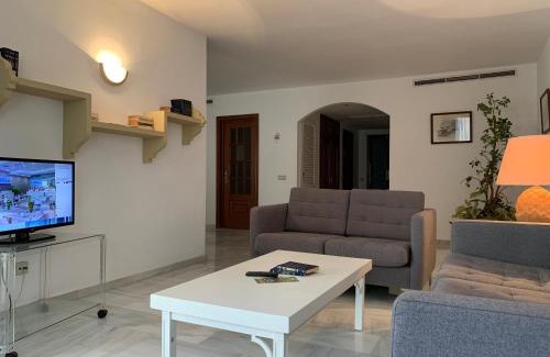 Puerto Banus Apartment | Benabola Hotel & Suites