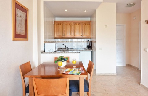 Benalmadena Costa Apartment | Benalbeach Garden & Park by Alfresco Stays
