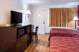 Larkspur Hotel | Bend Inn & Suites