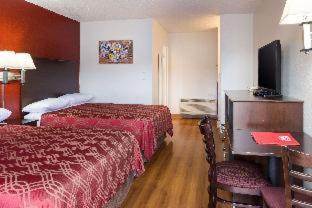 Larkspur Hotel | Bend Inn & Suites