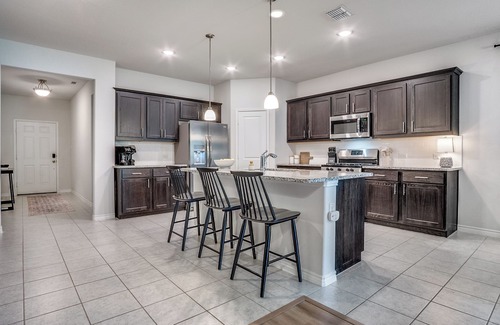 Benbrook House | Bendale Bliss in Benbrook