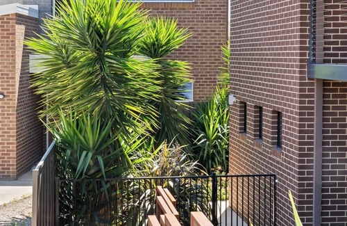 Strathdale Apartment | Bendigo Guest Suite Getaway: Free WiFi & Parking