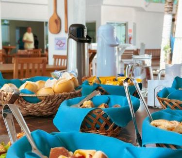 Balneario Praia do Pernambuco Hotel | Bene Beach - Pousada Guarujá