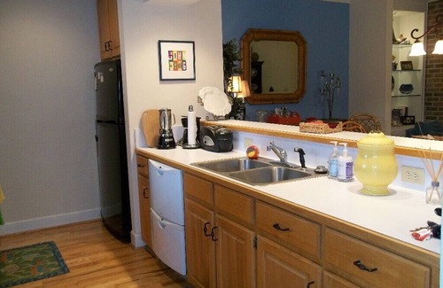 Murrells Inlet Cottage | 'Beneath The Branches' Cottage Steps to Golf, Tennis, Pool. Pet-Friendly!