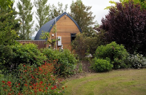 Ettrick Bed & Breakfast | Benger Garden Cafe & Chalets