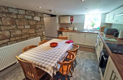 Dursley House | Bengough's Annexe