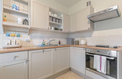 Hambleden House | Benhams Country Cottage