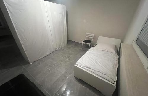 Diedenbergen Apartment | Benk 24H Apartment Nr 1 Perfekt für bis zu 6 Personen