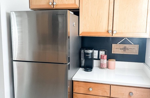 Southwest Raleigh Condo | Benny's Bungalow- ITB Five Points End Unit Condo! Family and Pet Friendly