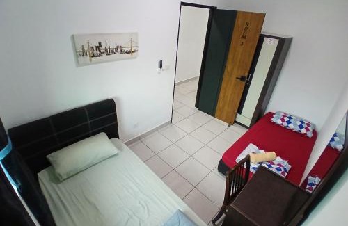 Papar Apartment | Benoni Garden Apartment Guesthouse
