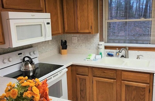 Lake Lure House | Bent Creek 02 at Rumbling Bald